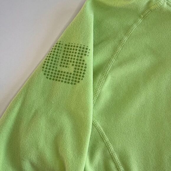 Burton Women's 1/4 Zip Cozy Lime Green Fleece Top, Size Medium, EUC - Picture 5 of 9